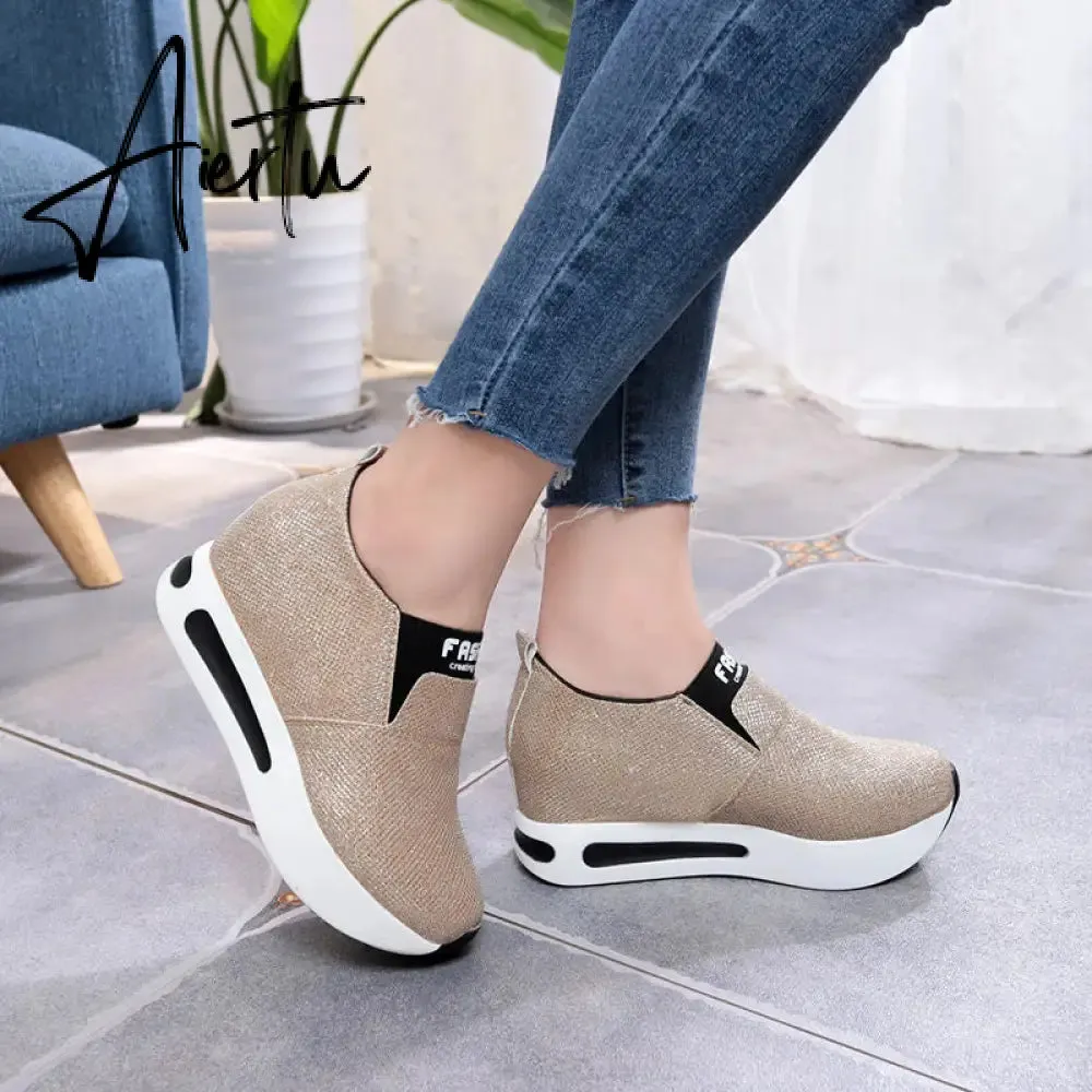 Aiertu platform shoes Flat Shoes women Slip On Casual Platform Shoes women winter women's casual shoes leather shoes slip on sneakers
