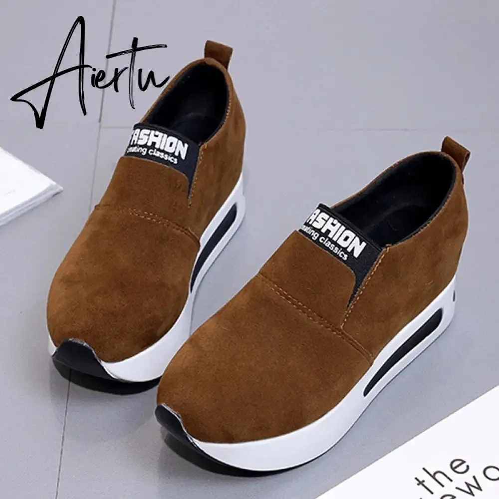 Aiertu platform shoes Flat Shoes women Slip On Casual Platform Shoes women winter women's casual shoes leather shoes slip on sneakers