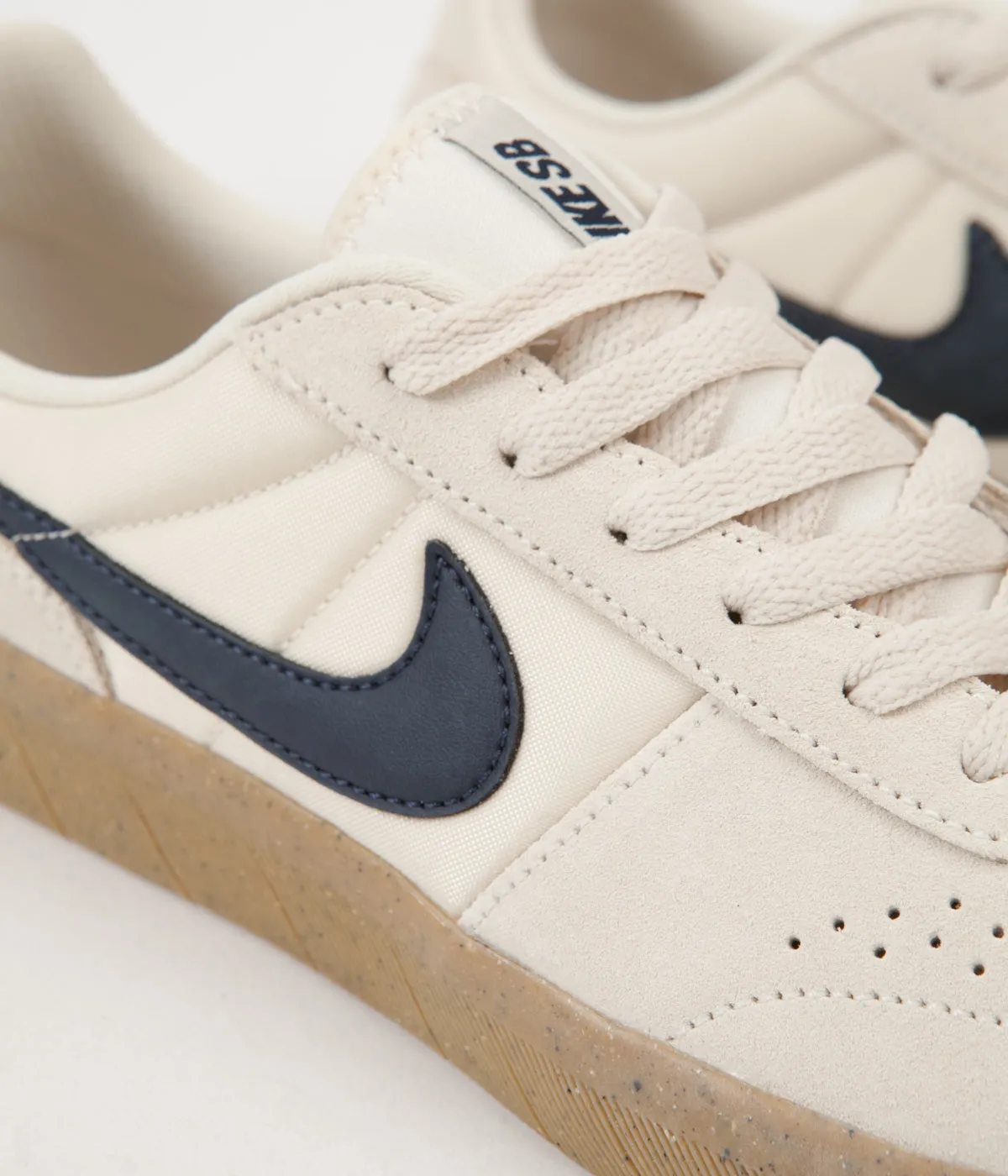 Nike SB Team Classic Shoes - Light Cream / Obsidian - Gum Yellow