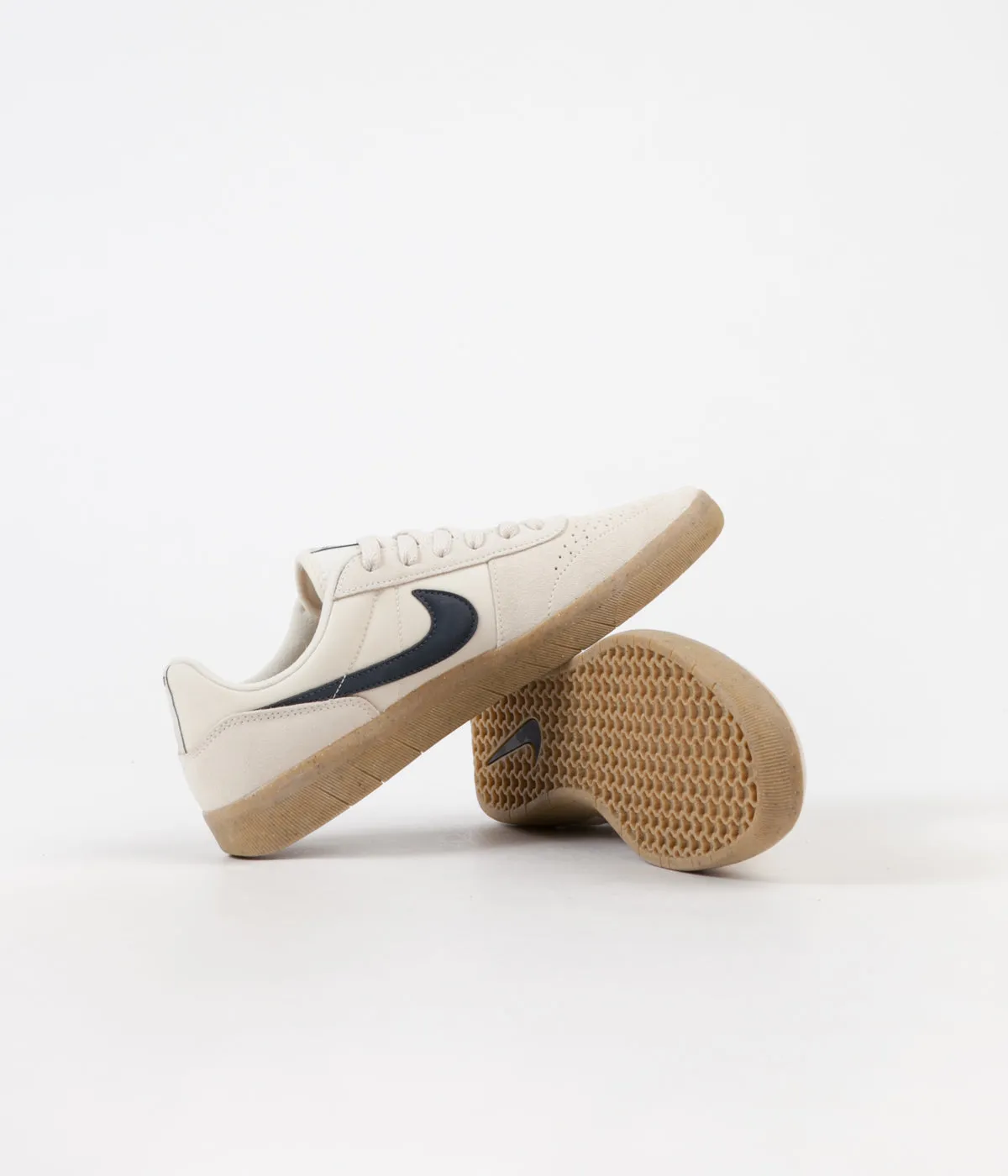 Nike SB Team Classic Shoes - Light Cream / Obsidian - Gum Yellow