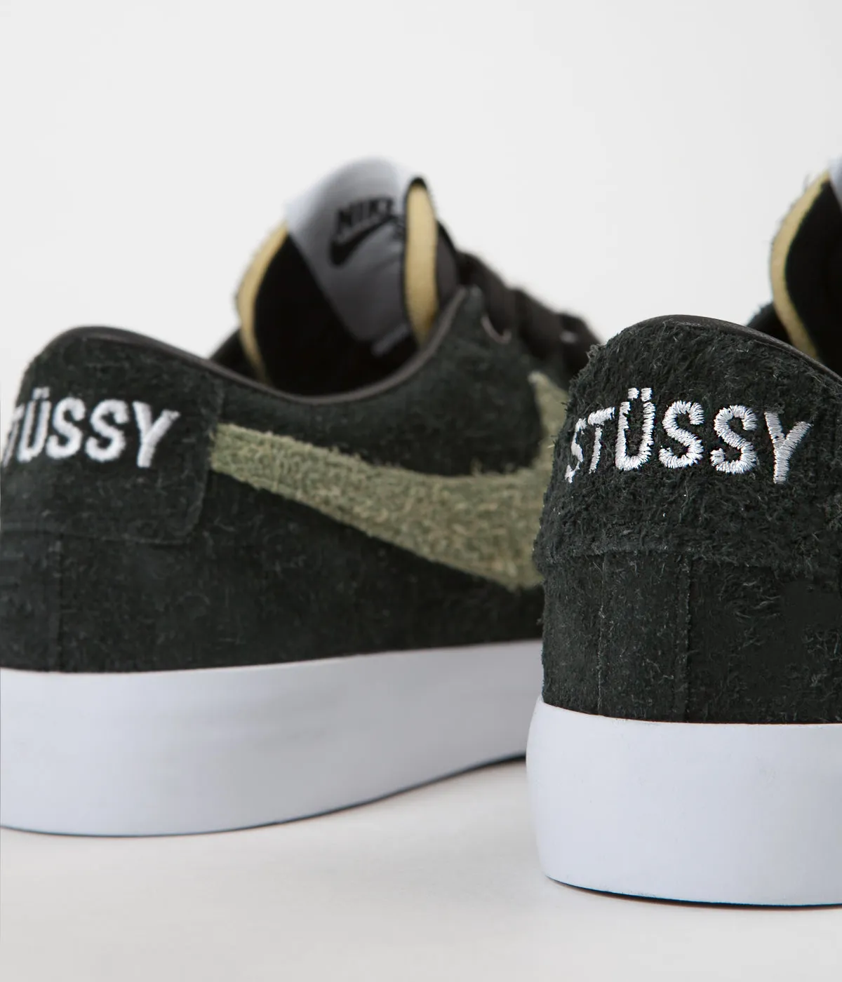 Nike SB x Stussy Blazer Low Shoes - Black / Palm Green