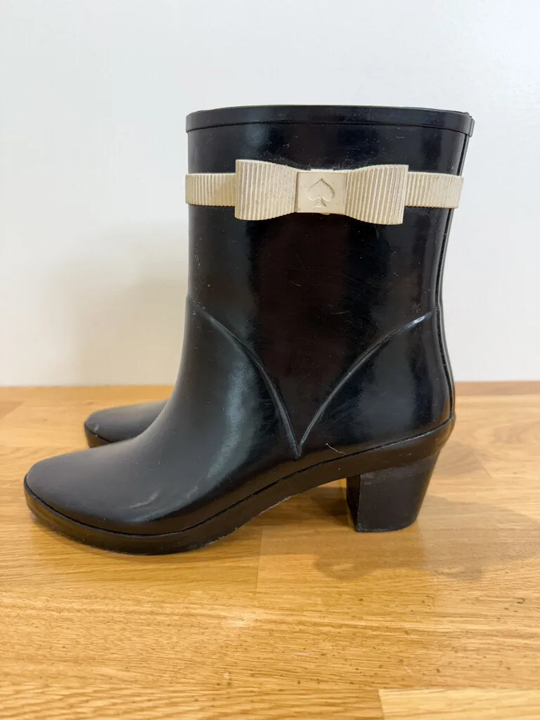 Short Heeled Rain Boots with Bows