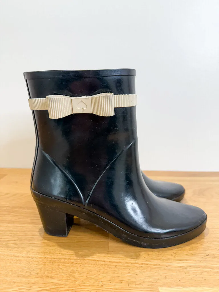 Short Heeled Rain Boots with Bows