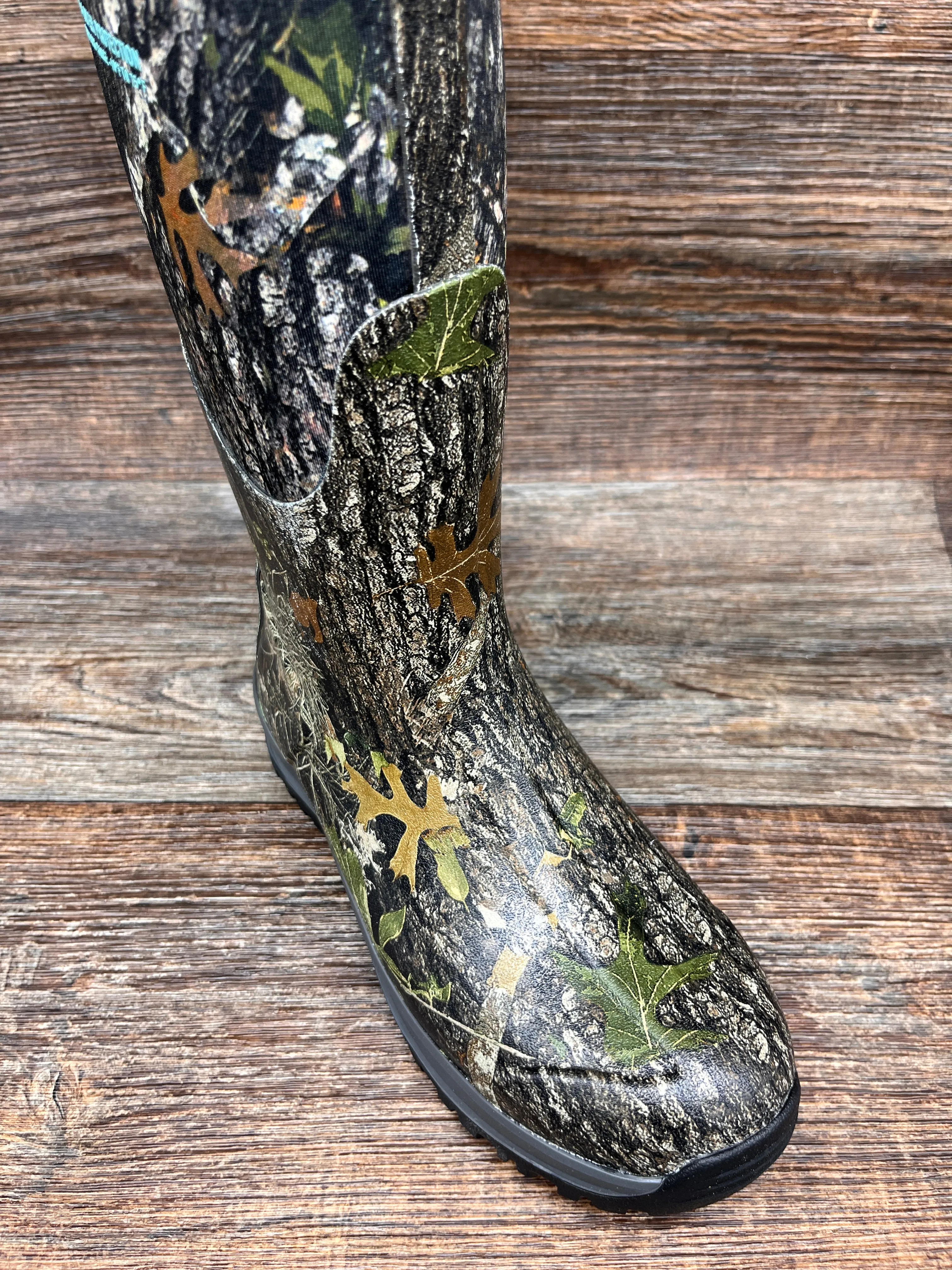 shx-wh-cm Women's Shredder Camouflage Waterproof Rubber Boot by Dryshod